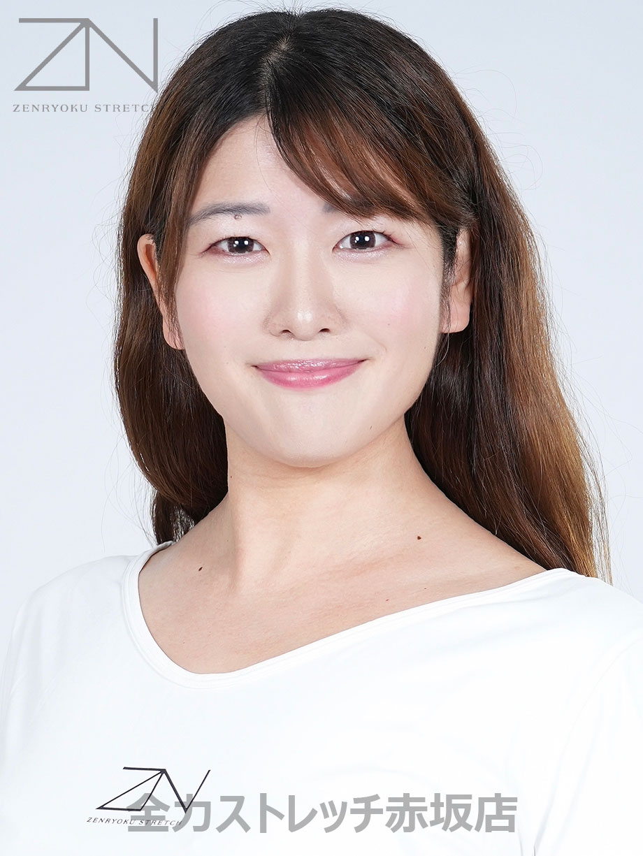 全力ストレッチ赤坂店セラピスト AOI
