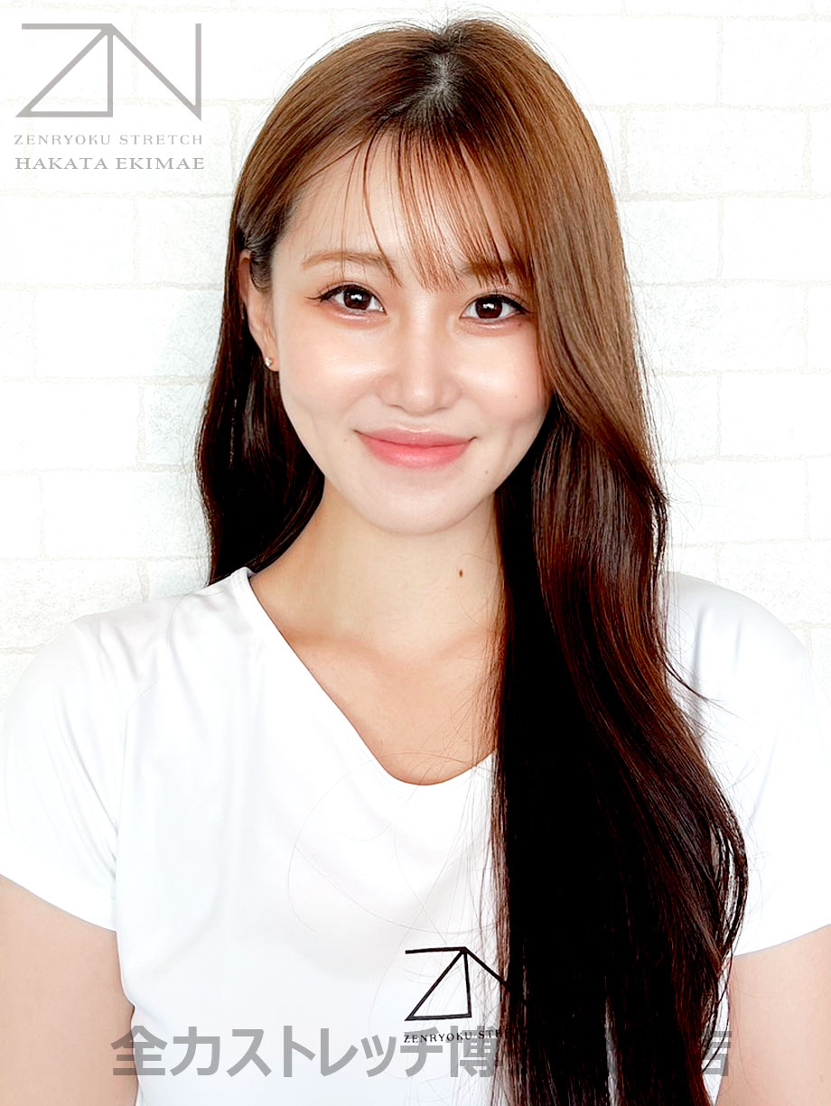 全力ストレッチ博多駅前店セラピスト HITOMI