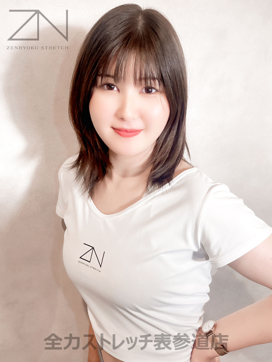 全力ストレッチ表参道店セラピスト MIKA