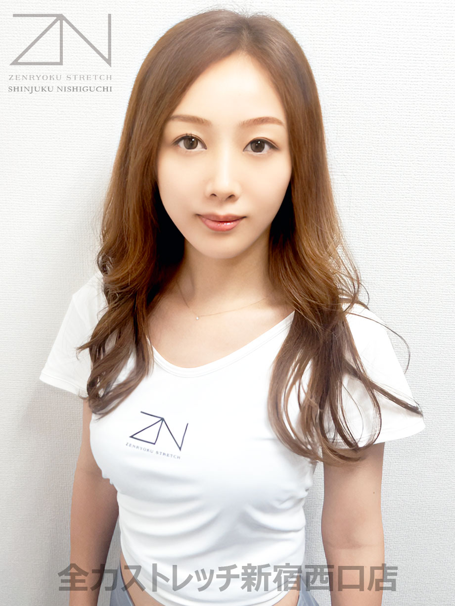 全力ストレッチ新宿西口店セラピスト SHUKA